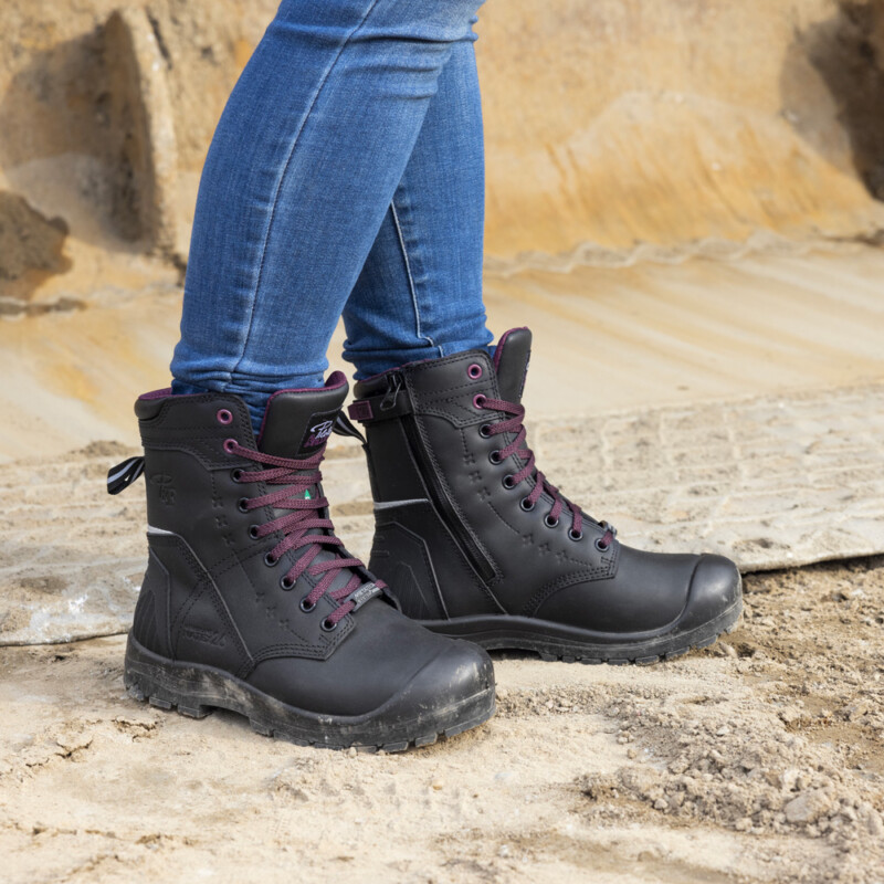 Bottes de Travail Isolée, Imperméable et Avec Protection Métatarsienne Interne Pour Femme PF6002 vue lifestyle chantier